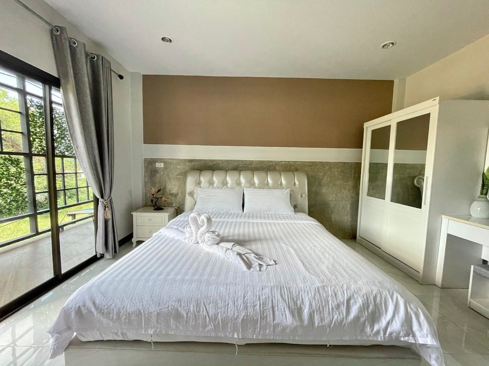 Smaids Room 24/64