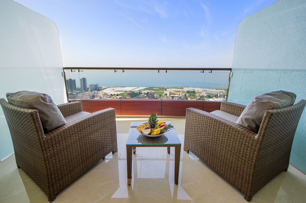 Burj On Bay Hotel, Jounieh 51/73