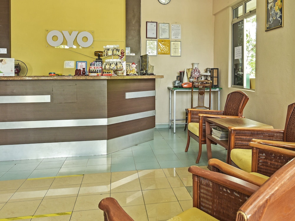 Lobby at OYO 44036 Hotel De Perdana Hill, BATU PAHAT
