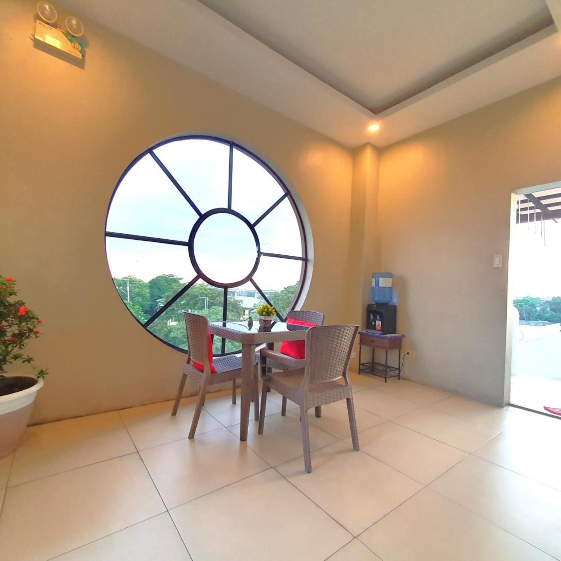 Oyo 108 Spiral Suites 36/50