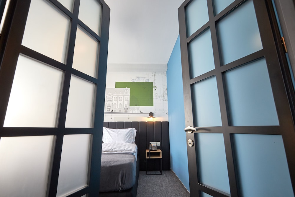 Graphica Tbilisi Hotel 25/36