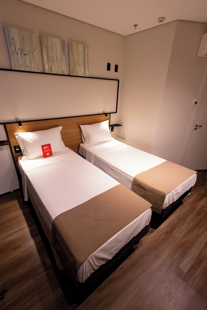 Ibis Votuporanga 18/42