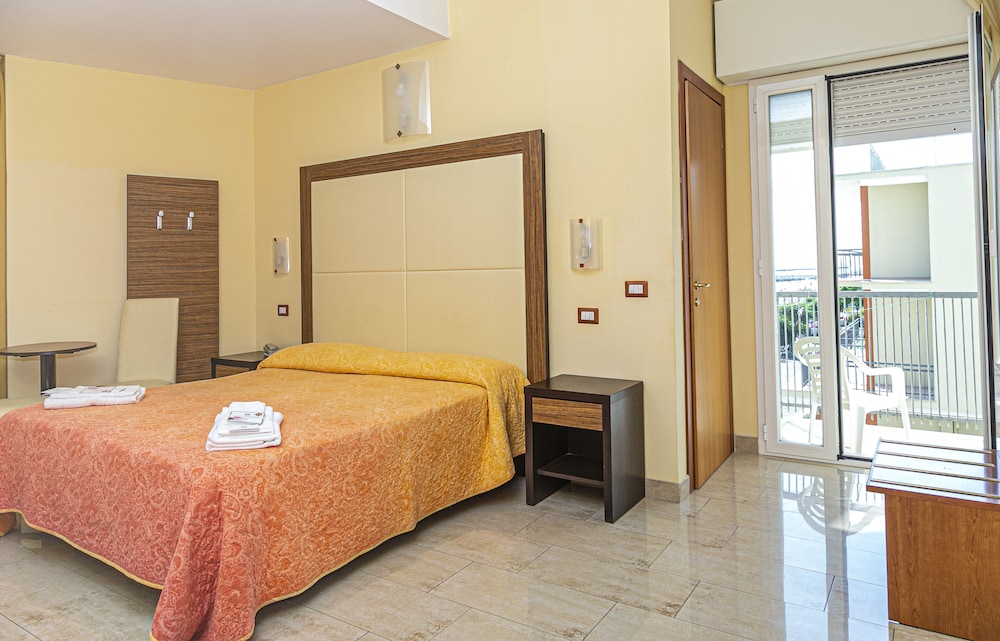 Hotel Ambasciatori 8/46