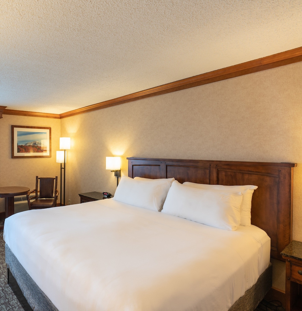 Standard, King Bed