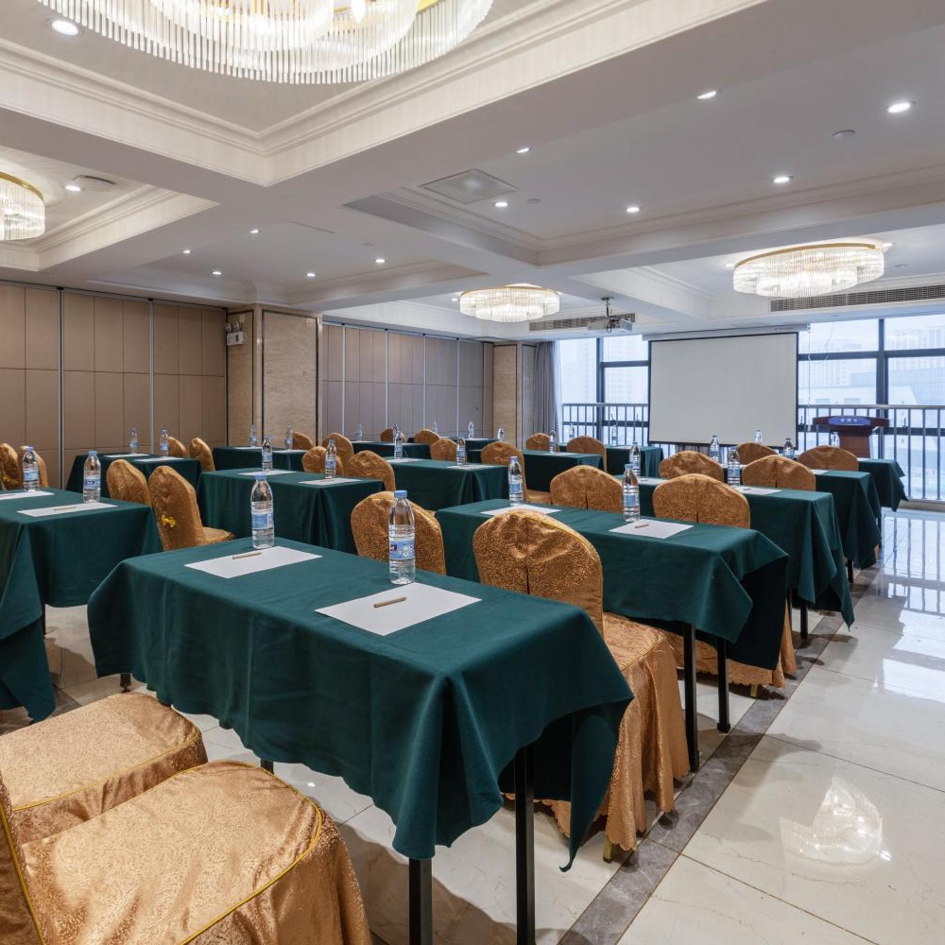 Huzhou Wealth Hotel 37/50