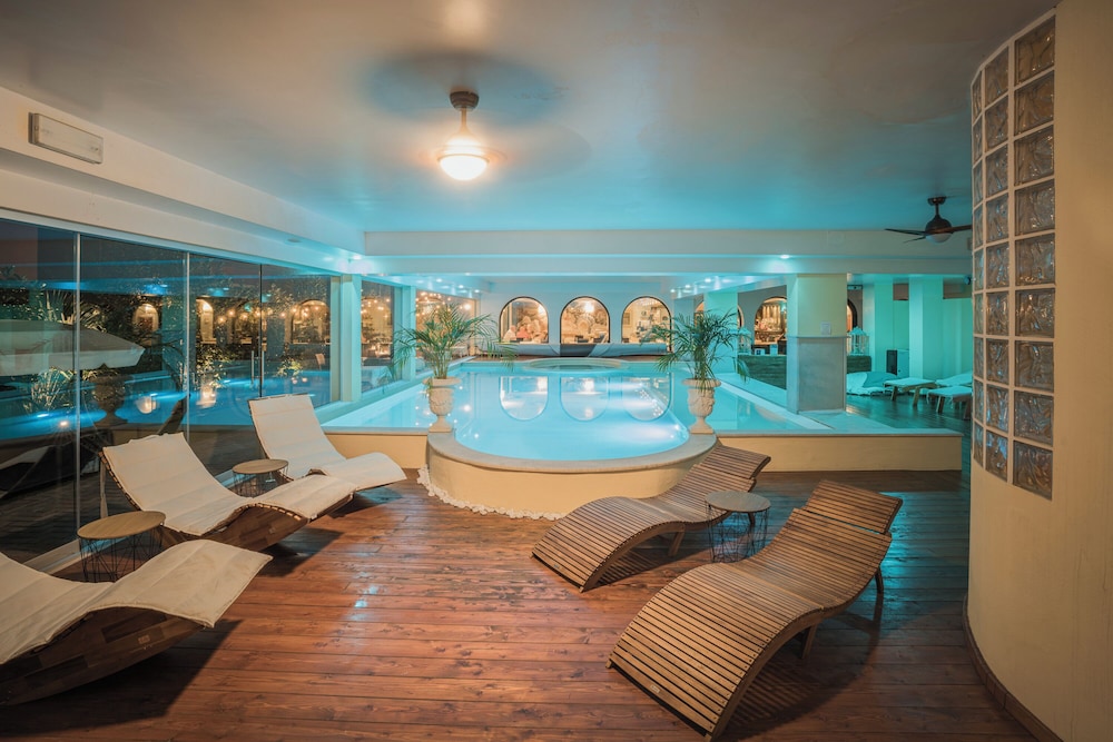 Admiral Hotel Villa Erme 41/60