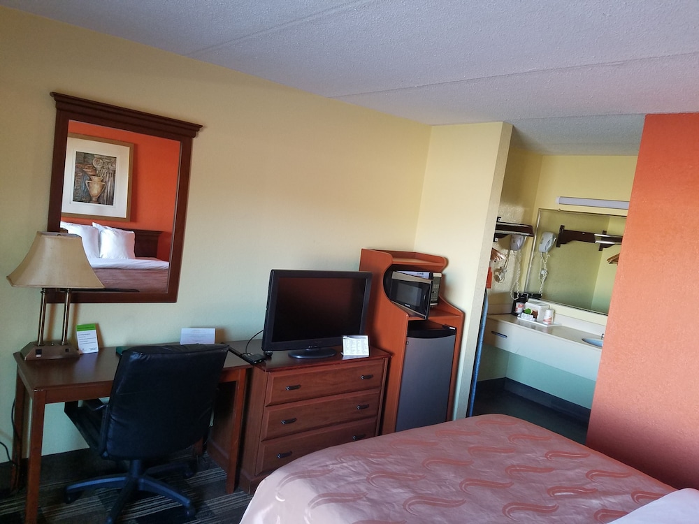 Quality Inn Duncan Spartanburg West 31/39