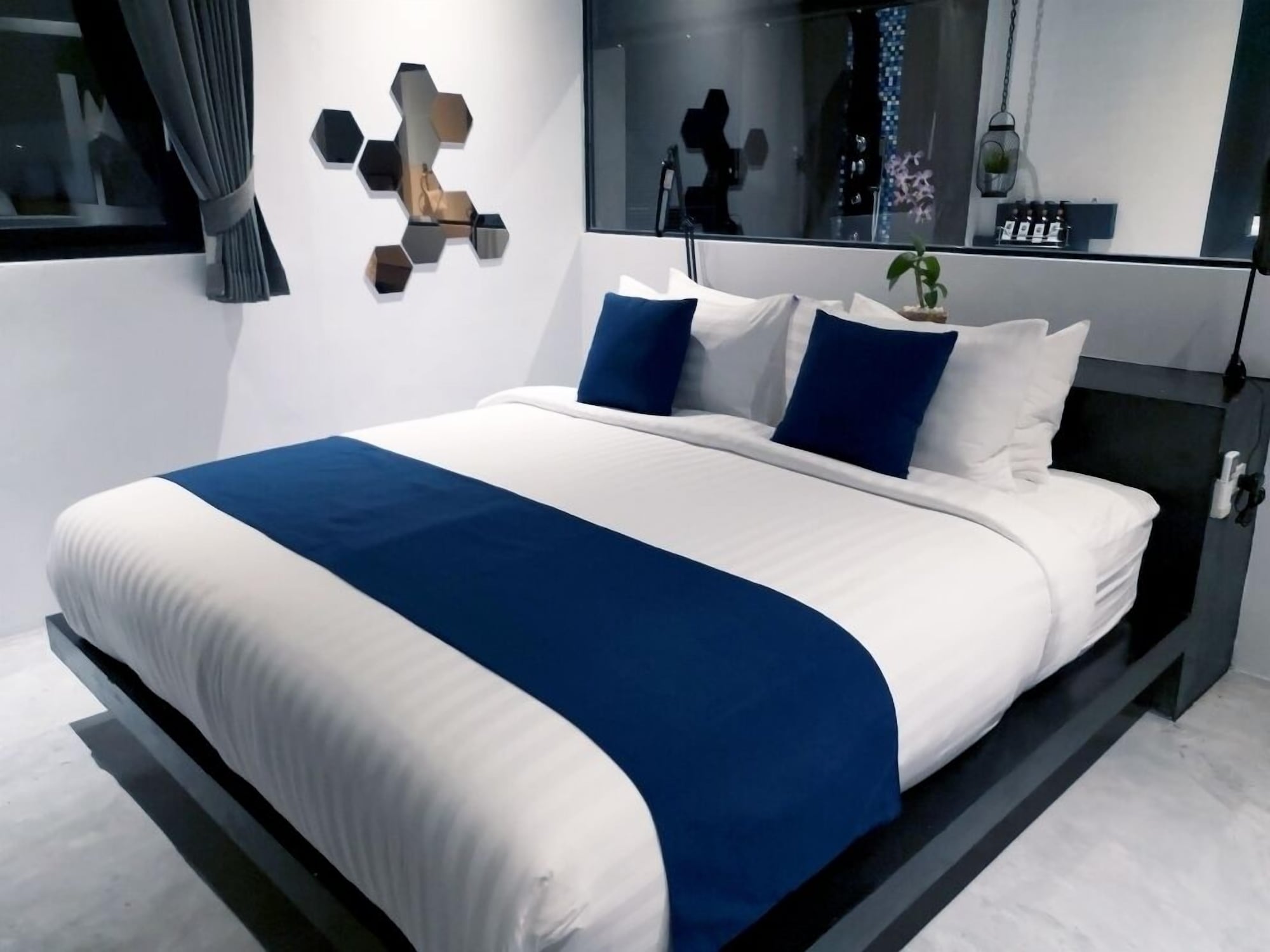 1 Bedroom, Pool, Ocean, Blue, Villa, 2 King Beds
