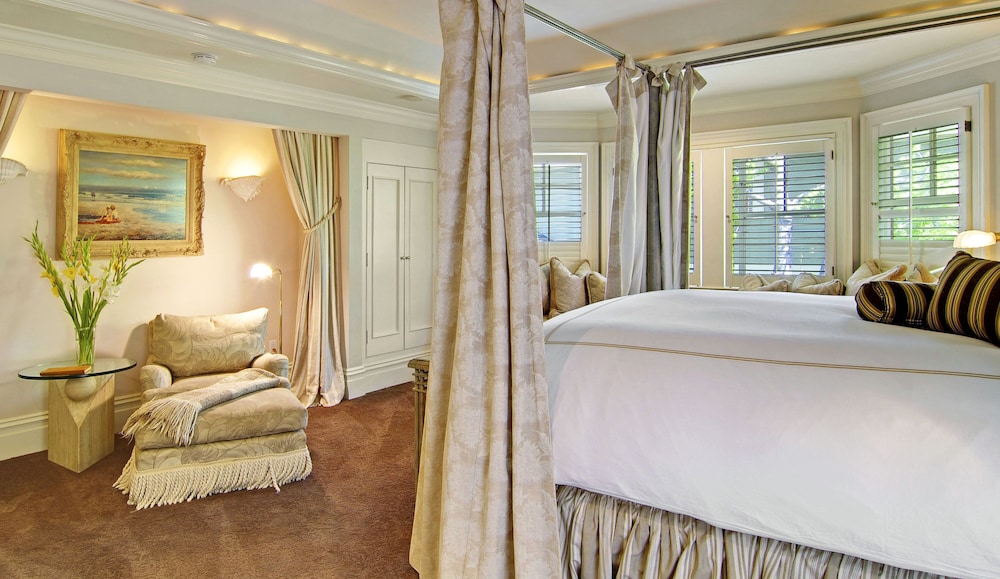 Capitol, Beach, Standard, King Bed