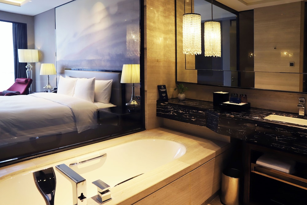 Wanda Realm Wuhan 46/48