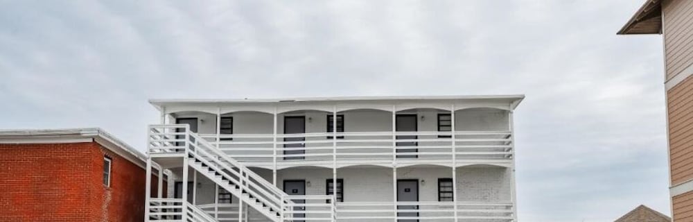 Mia's Boutique Hotel 2/50