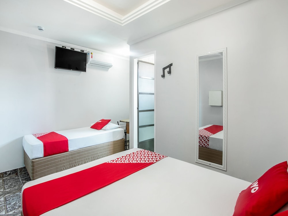 Oyo Tiquatira Hotel 24/50