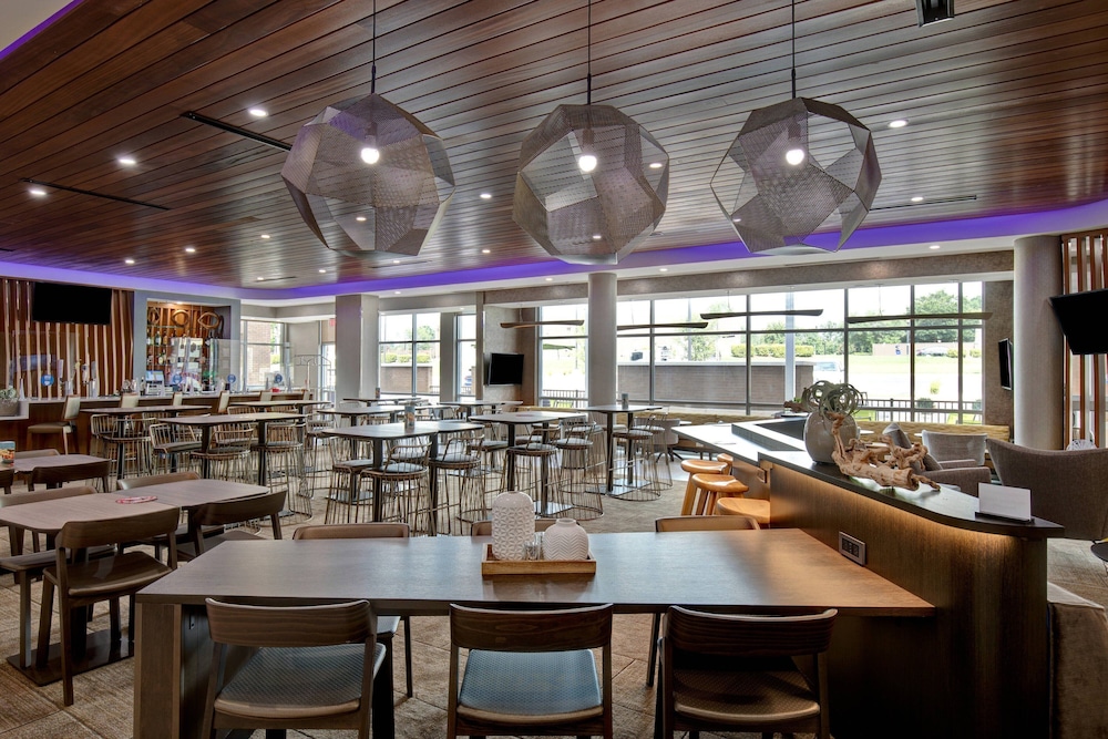 SpringHill Suites by Marriott Orangeburg 38/52