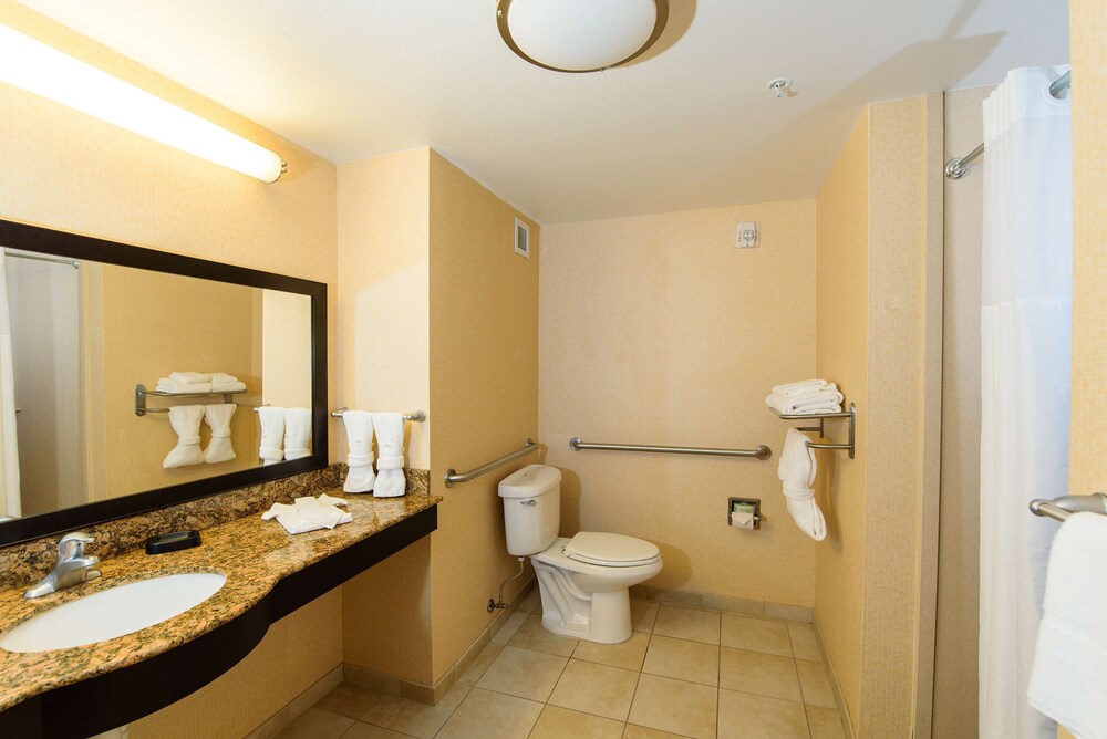 Hampton Inn & Suites Denver/Highlands Ranch 30/82