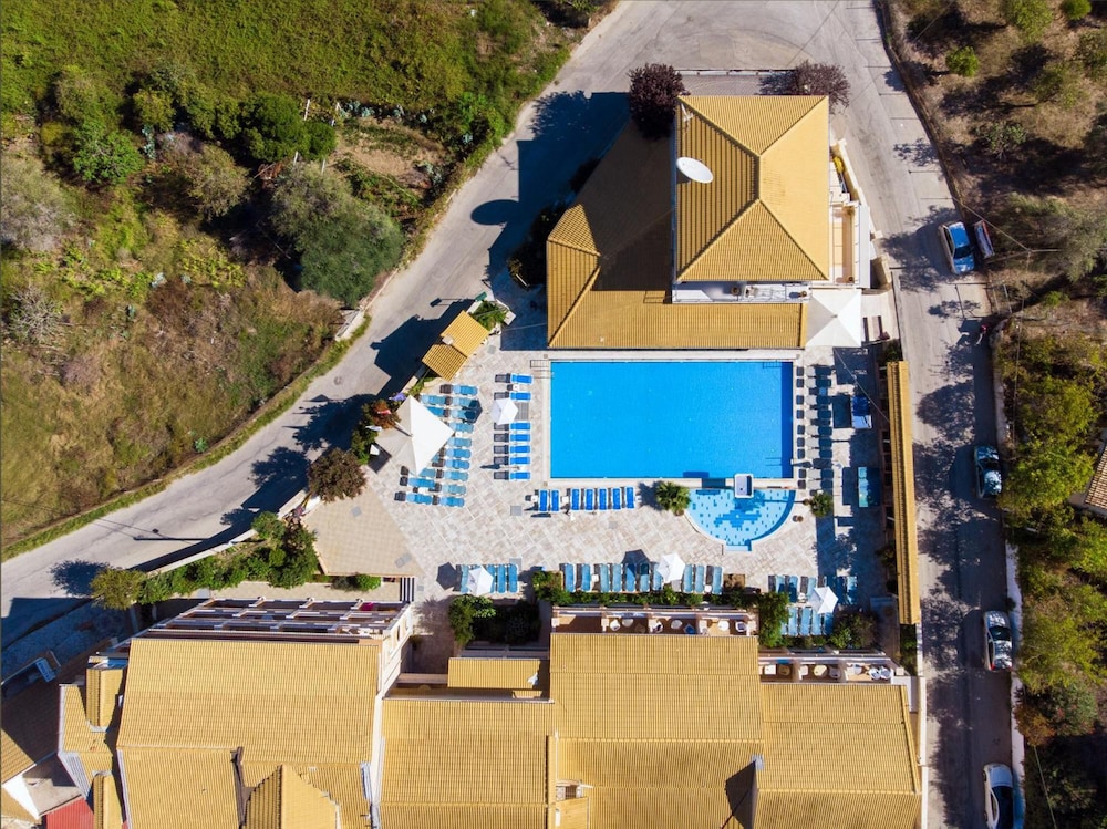 Kavos Plaza Hotel 29/50