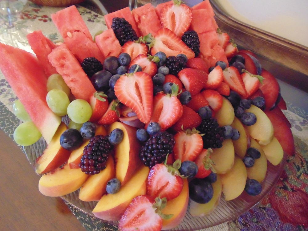 Plantation Bed & Breakfast 20/50