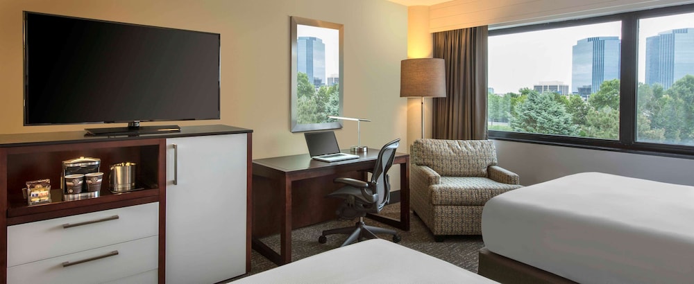 Doubletree By Hilton Chicago Schaumburg 23/45