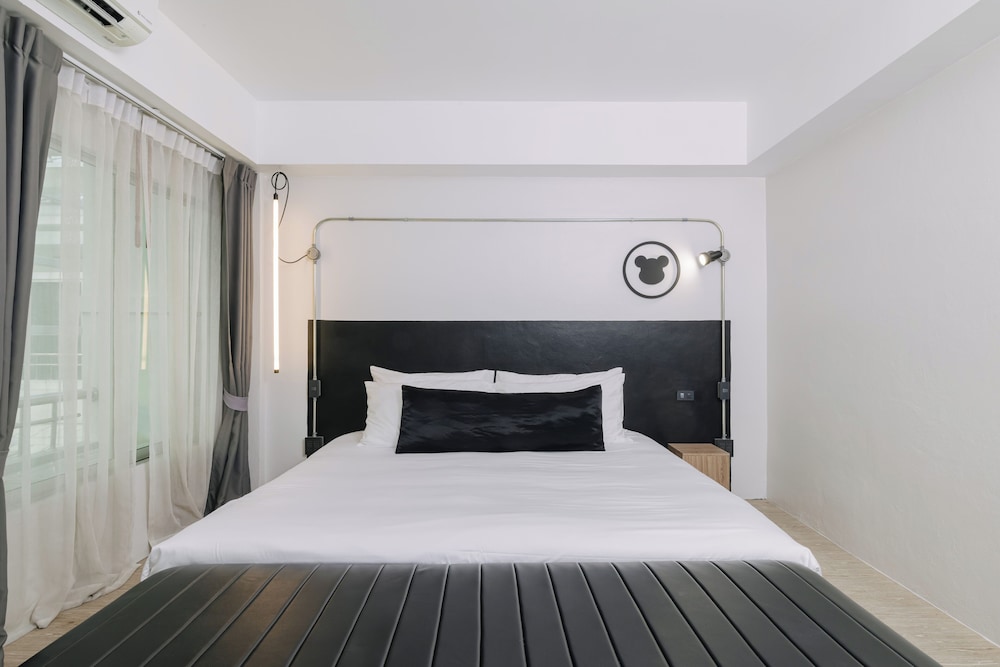 The Core Gallery Hotel 24/57