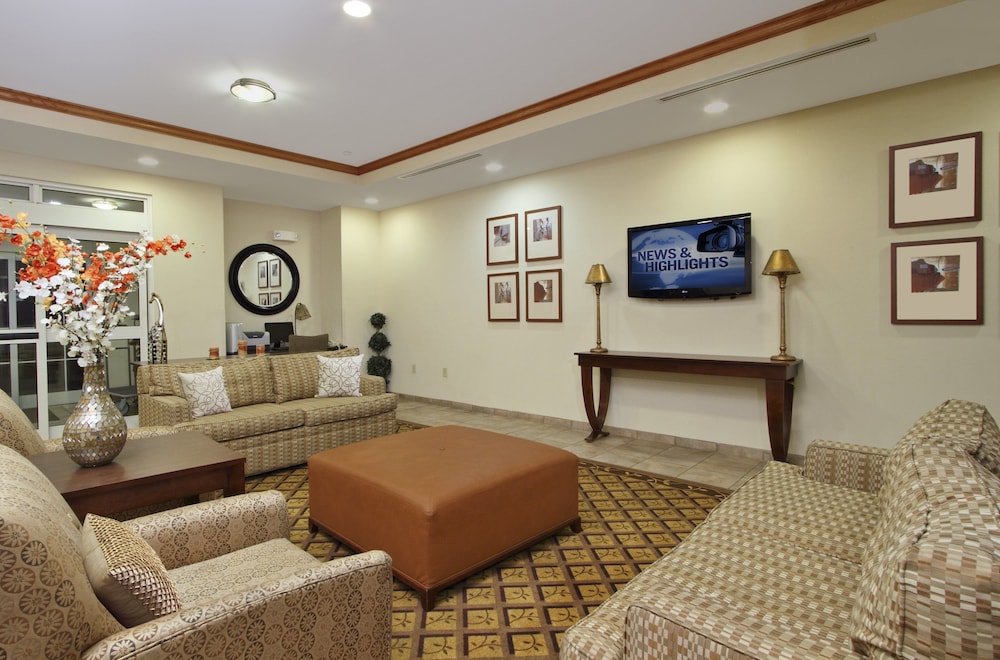 Candlewood Suites Norfolk Airport 23/38