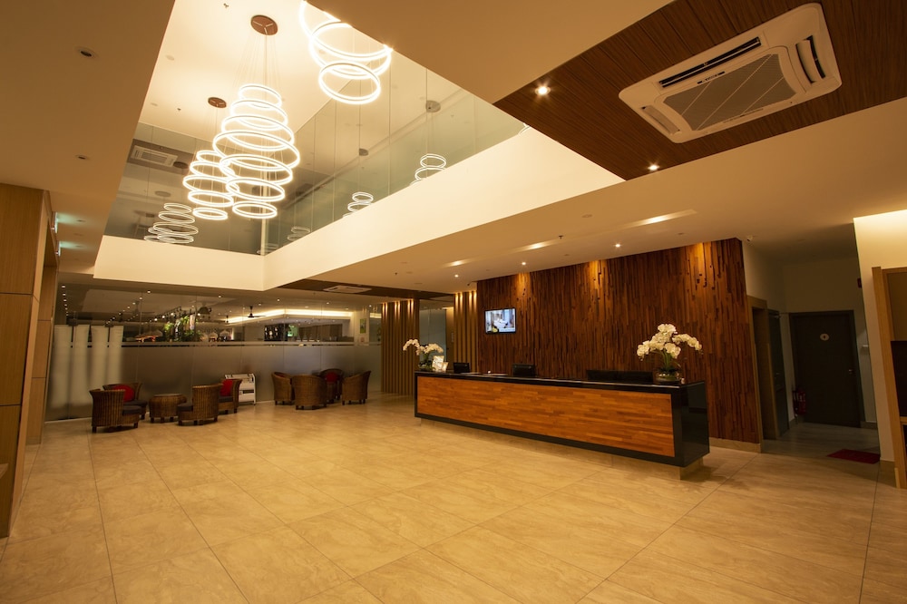 AZ HOTEL & SERVICED APARTMENTS 3/36