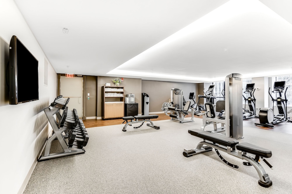Le Meridien Washington, D.C., The Madison 24/77