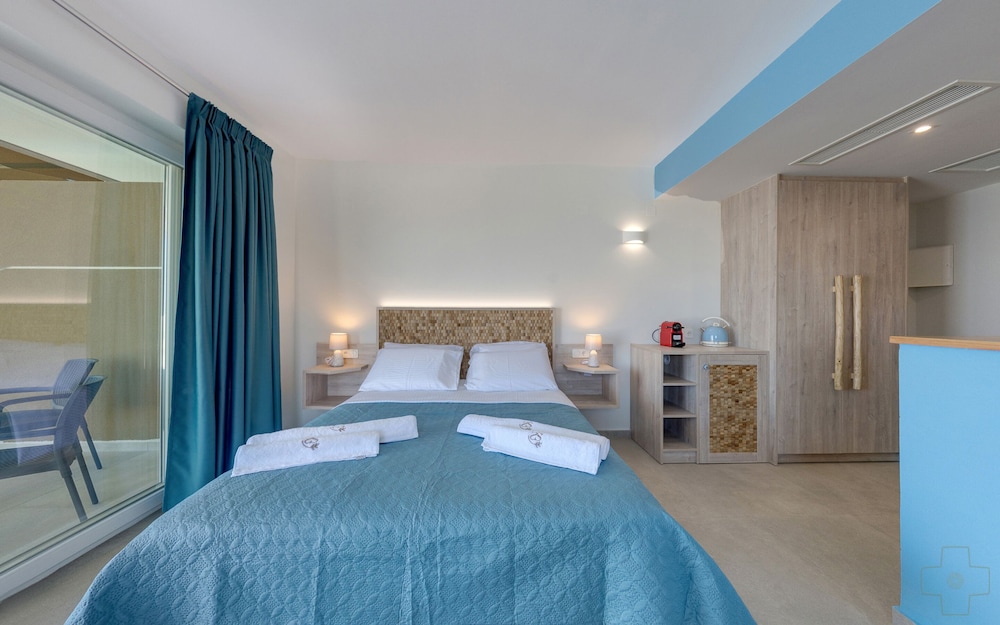 Spiros Soula Hotel 21/84