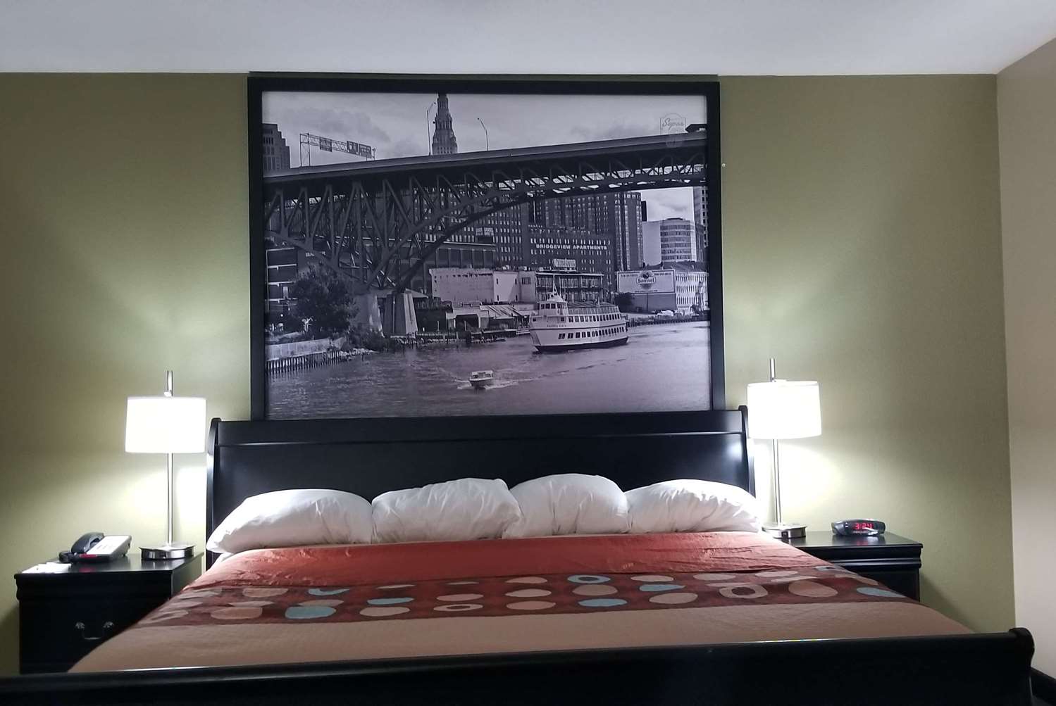 Super 8 by Wyndham Bellefontaine 18/38