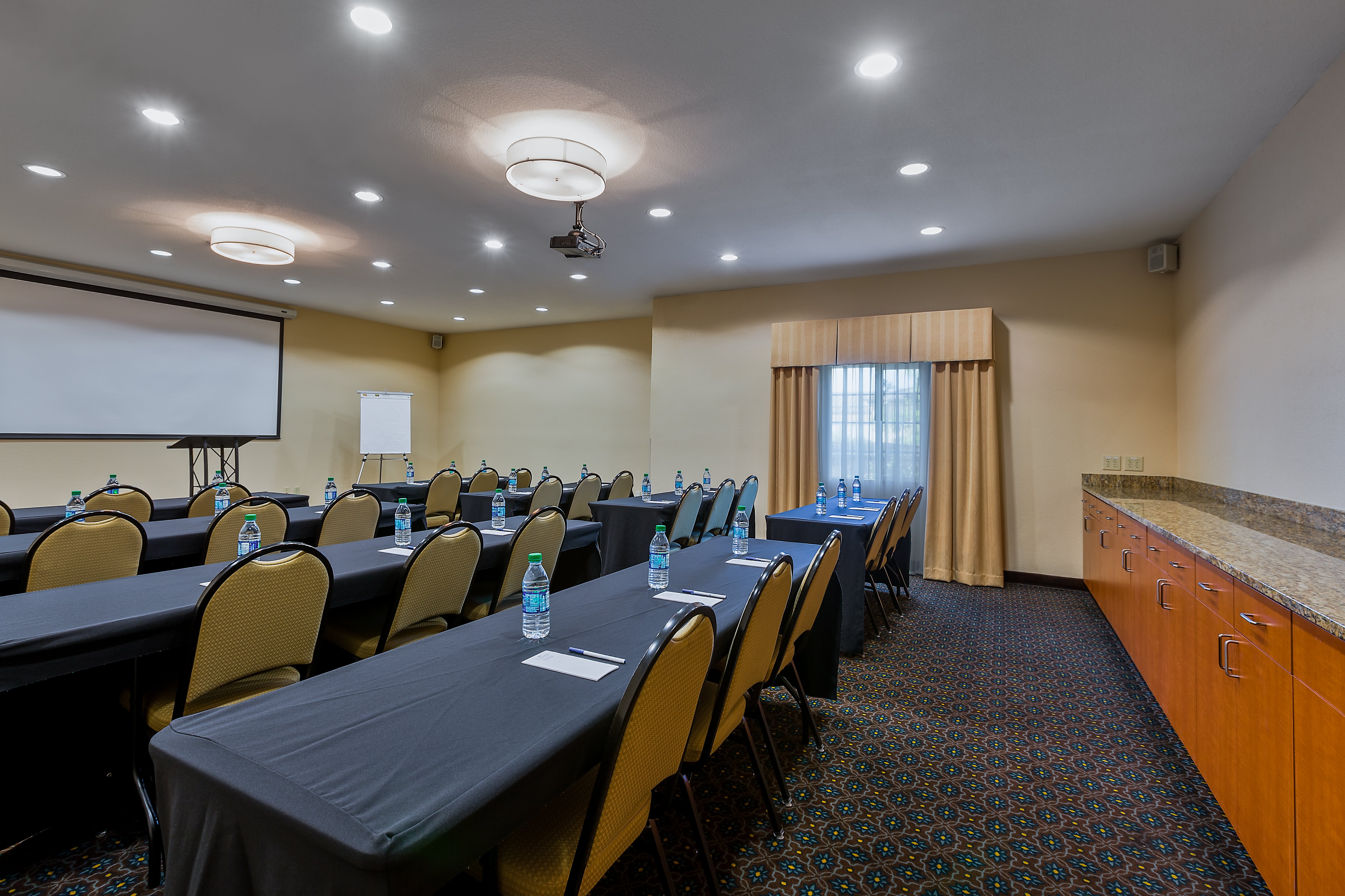 Candlewood Suites Decatur Medical Center 15/25