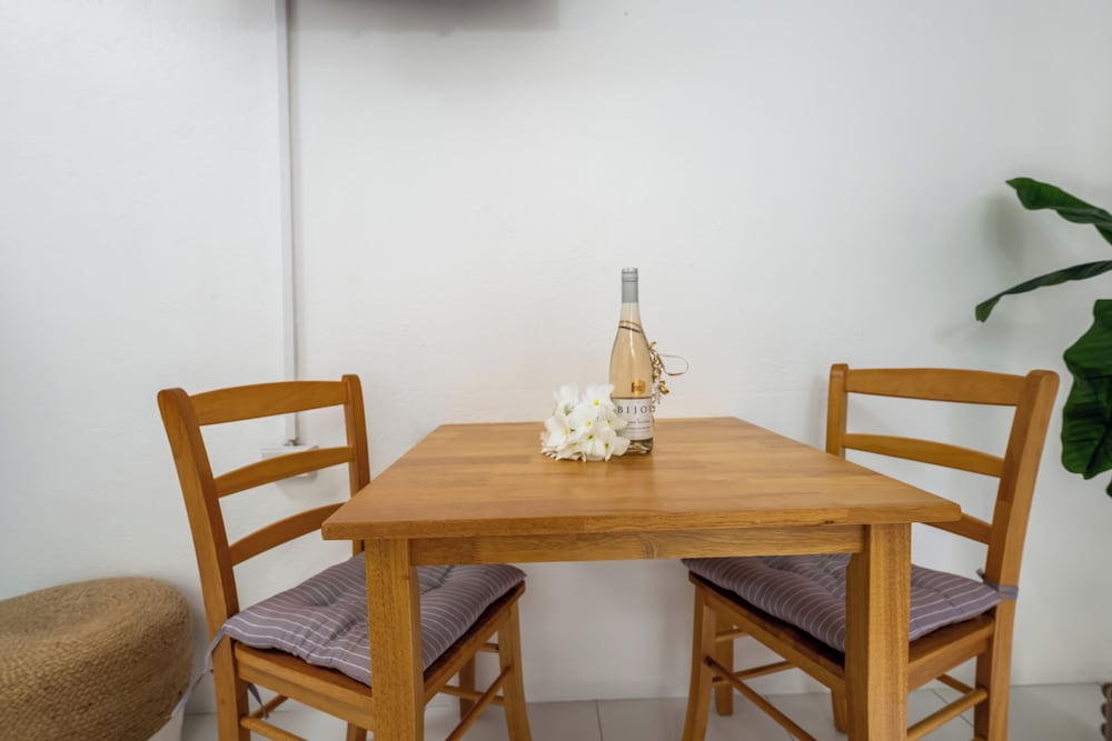 Adulo Apartments 32/48
