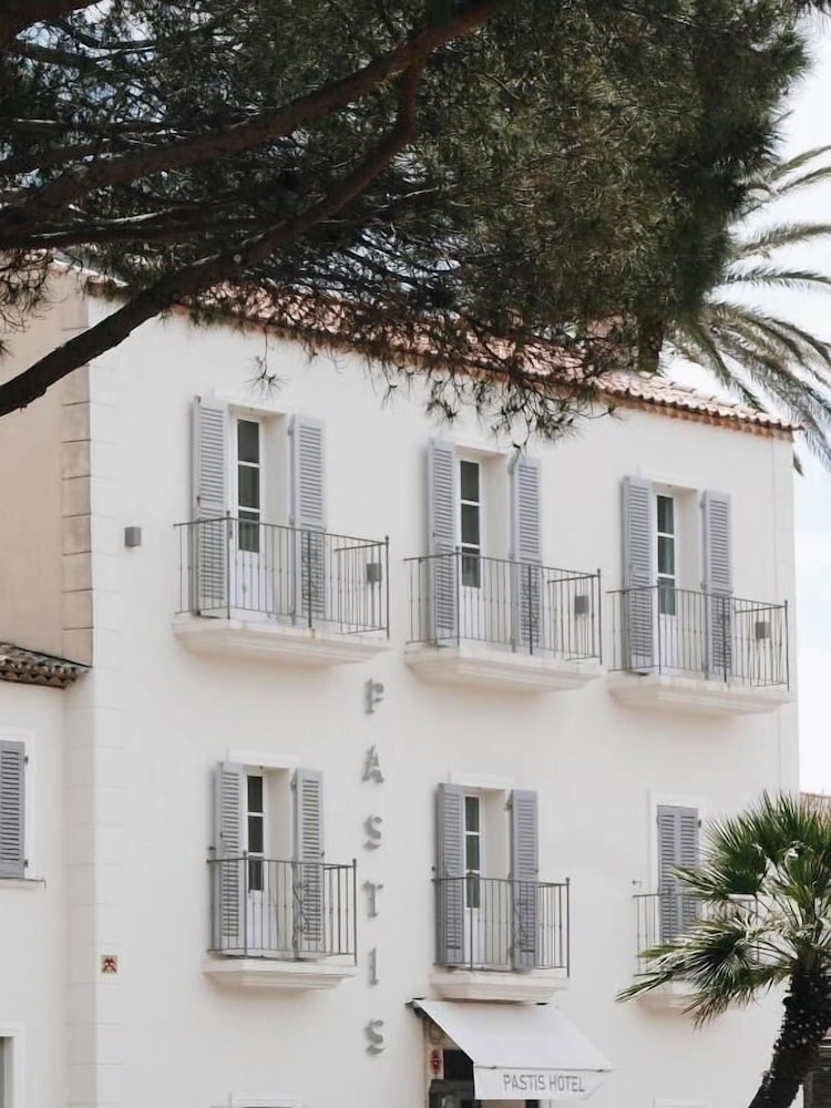 Pastis Hotel Saint-Tropez 1/43