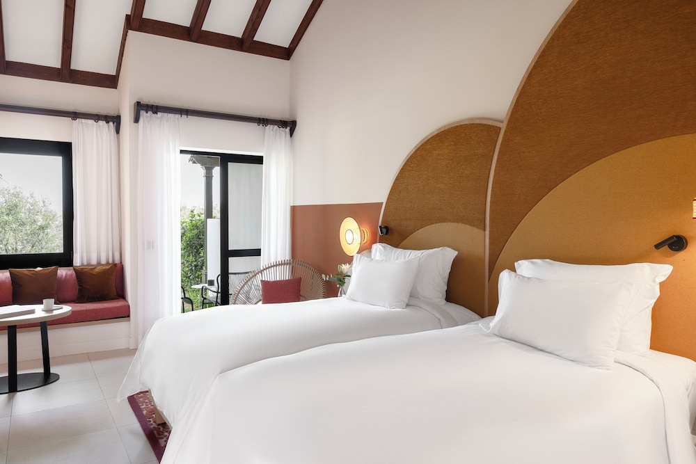 SO/Sotogrande Spa & Golf Resort Hotel 30/82