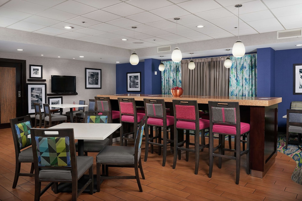 Hampton Inn Niagara Falls 19/28