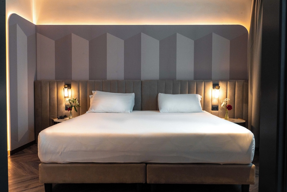 EXECUTIVE, DOUBLE BED
