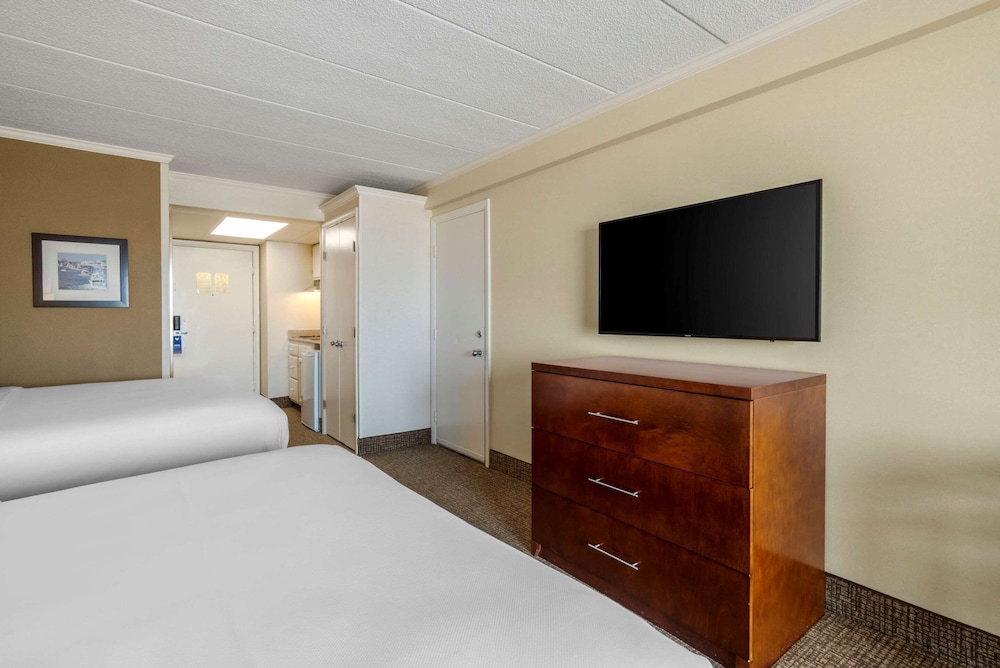 Comfort Inn Boardwalk 33/60