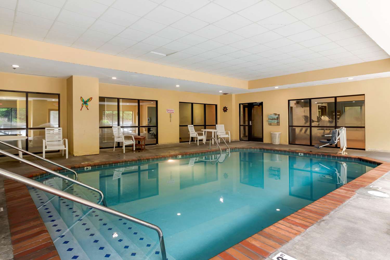 Comfort Suites Kingsport South 21/32