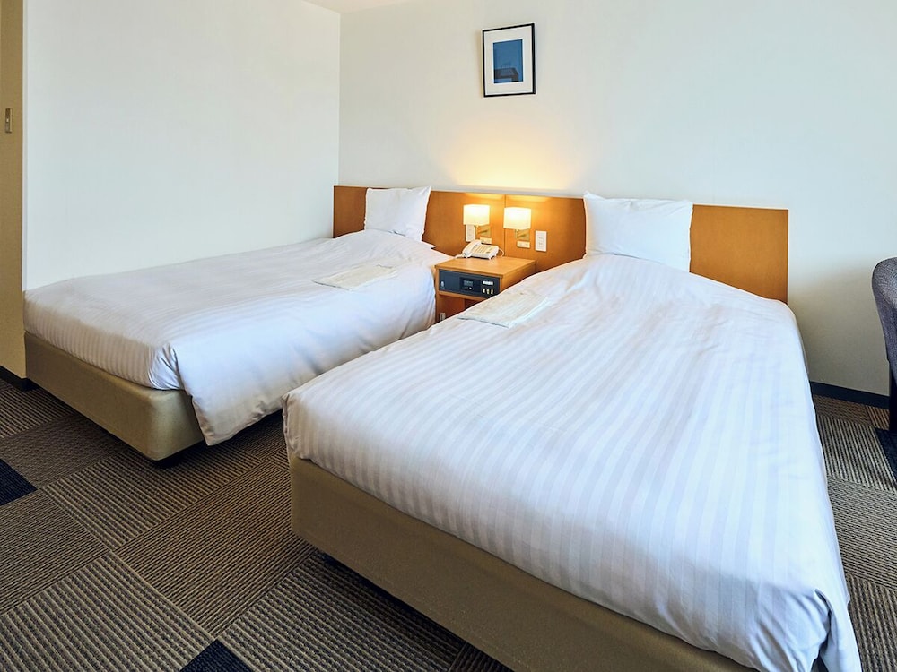 ROOM, TWIN BEDS, SMOKING