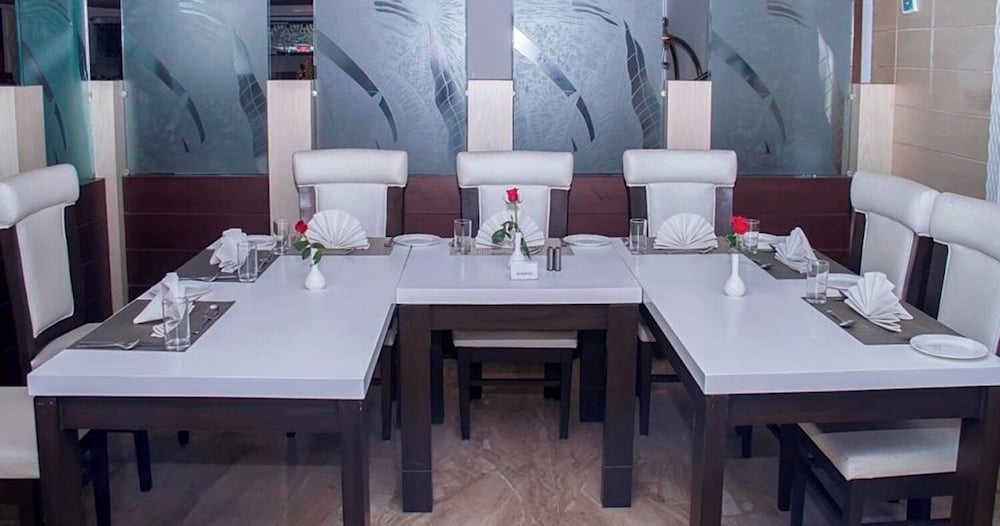 Hotel Vaibhav Inn 35/50