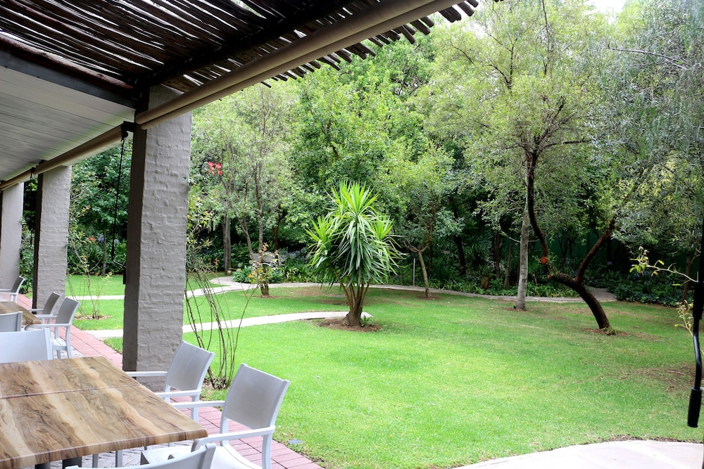 Sandton Lodge Rivonia 38/59