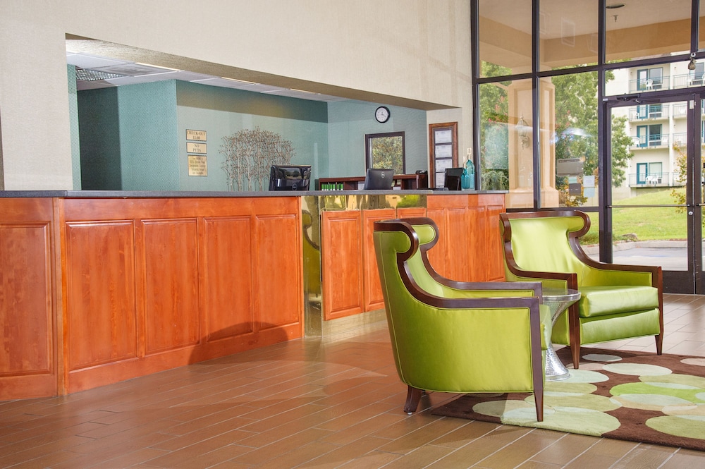 Pigeon River Inn 59/65