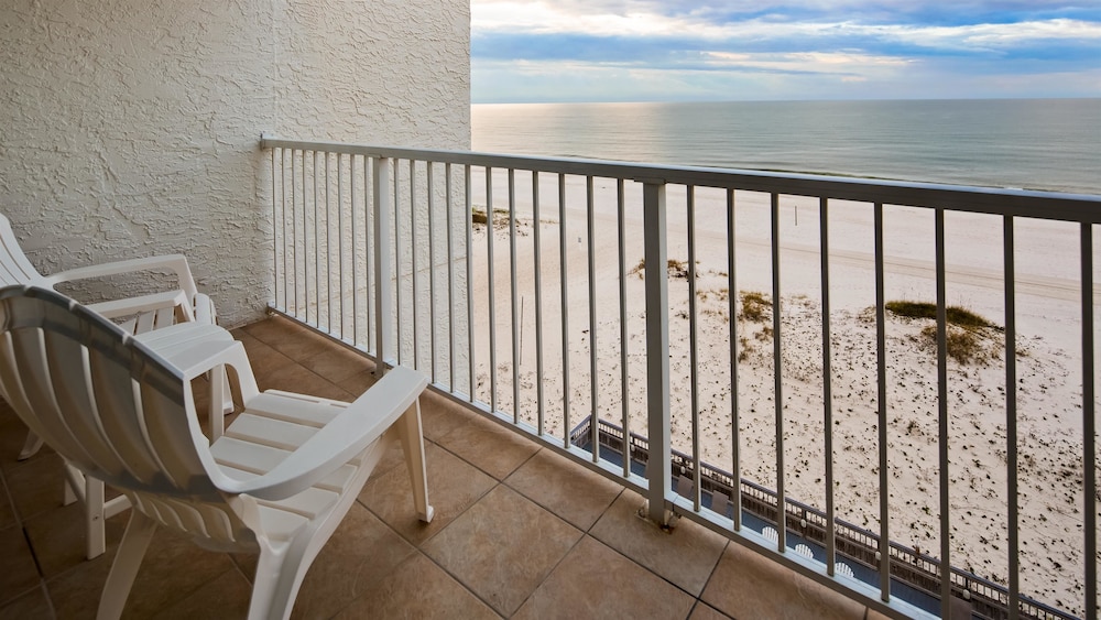 Best Western On The Beach 24/37