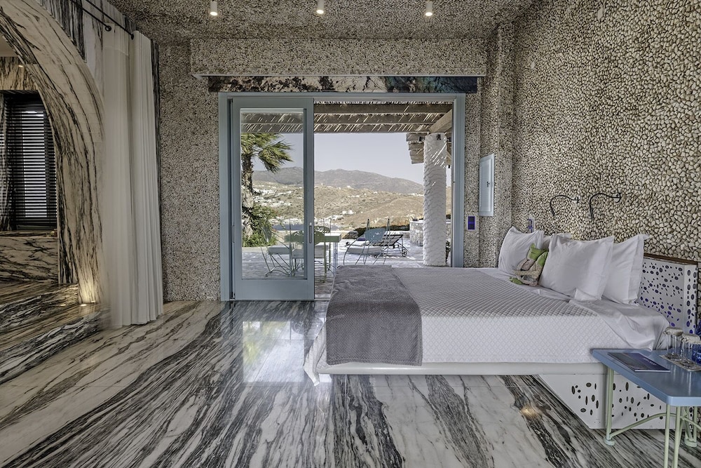 Agalia Luxury Suites 64/78