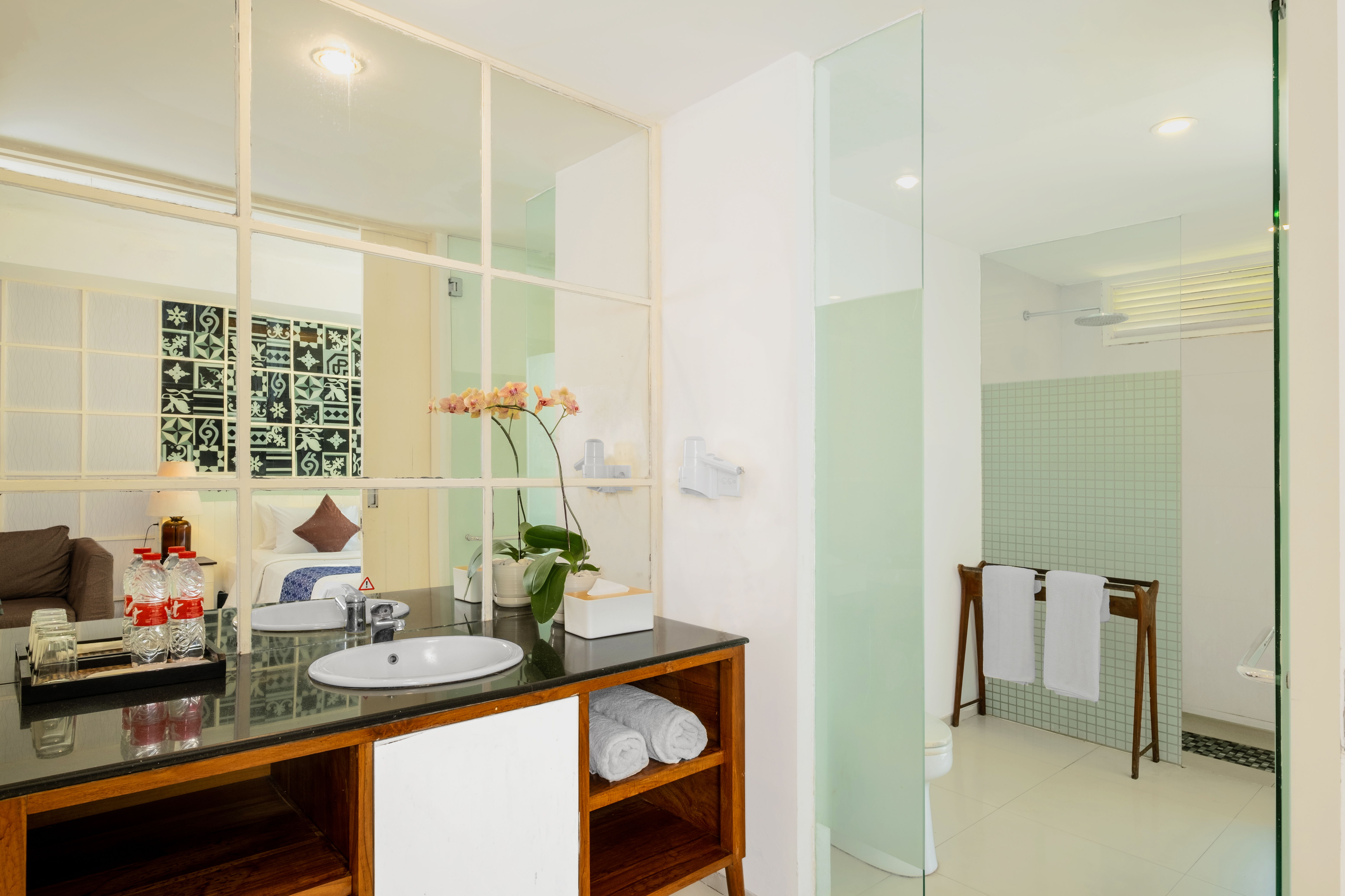 The Kanjeng Suites And Villas Sanur 28/28