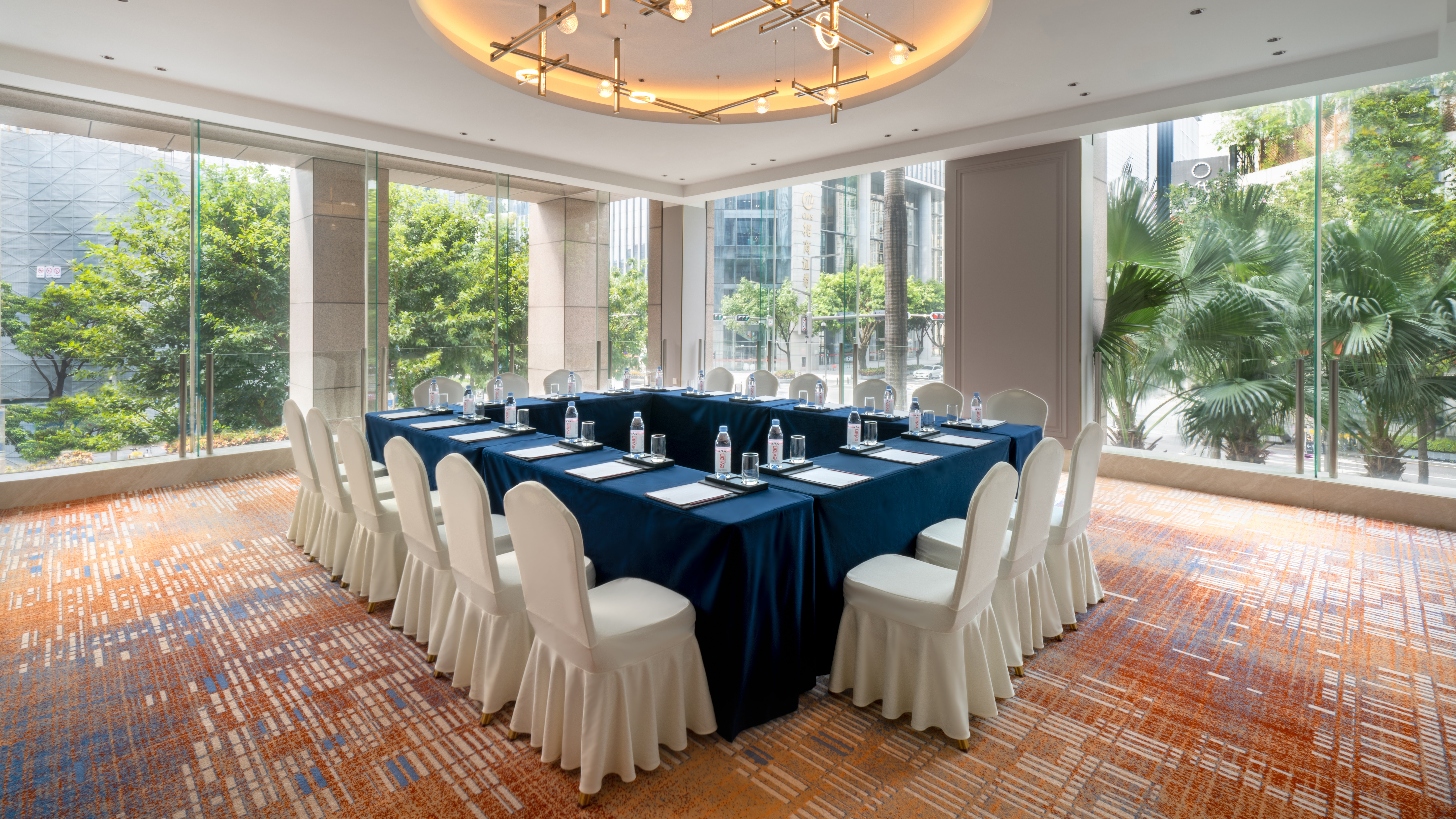 Crowne Plaza Shenzhen Futian 35/86