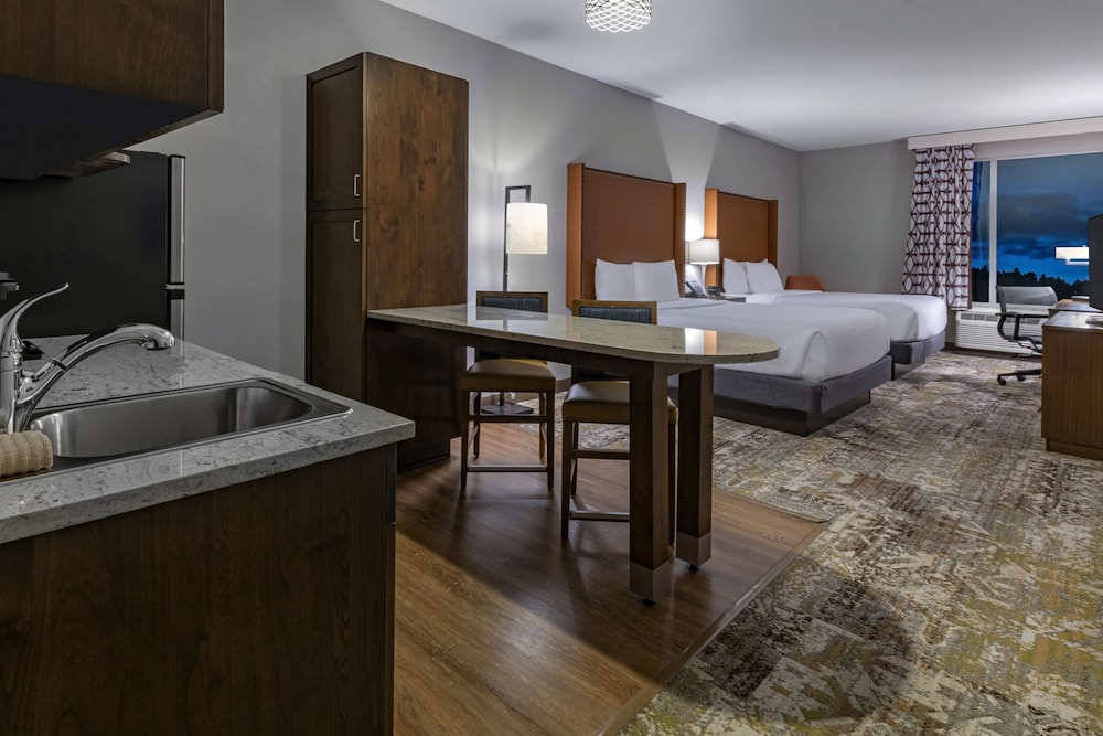 La Quinta Inn Suites By Wyndham Flagstaff East I 40 40/49