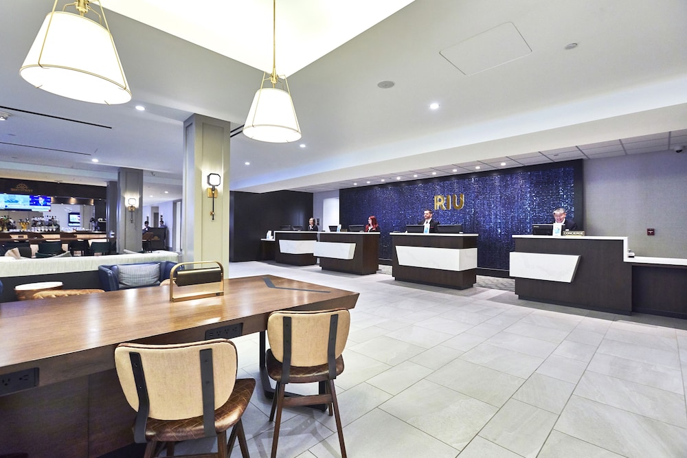 RIU Plaza Fishermans Wharf 54/67