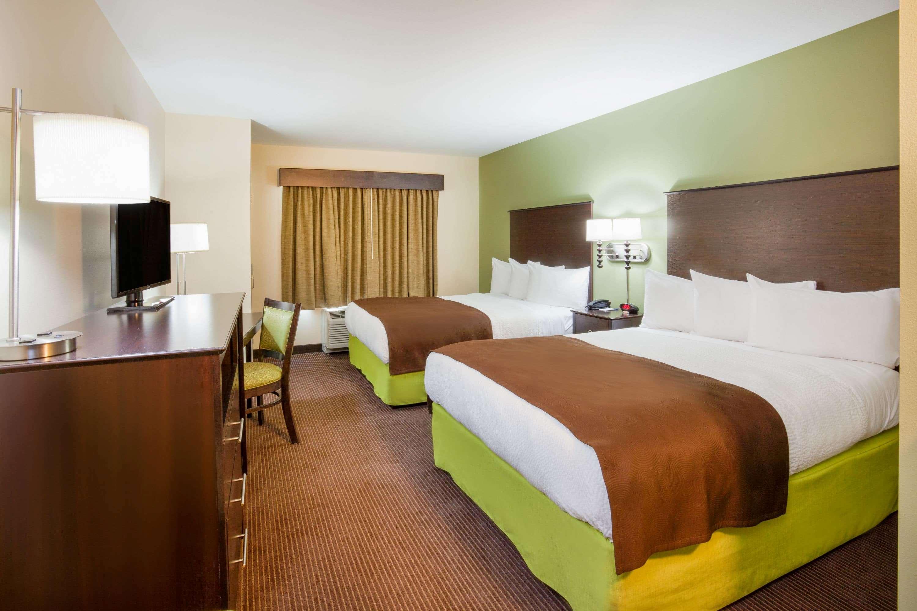 غرفة ديلوكس رباعية بسرير كوين، Americinn By Wyndham Hartford Sd 2/2