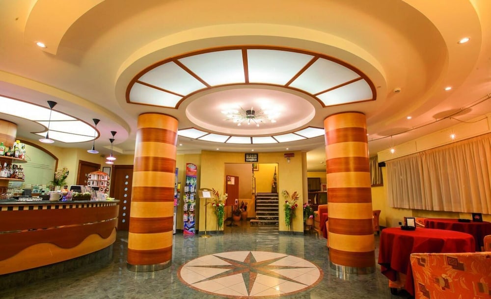Hotel Cavour 4/30