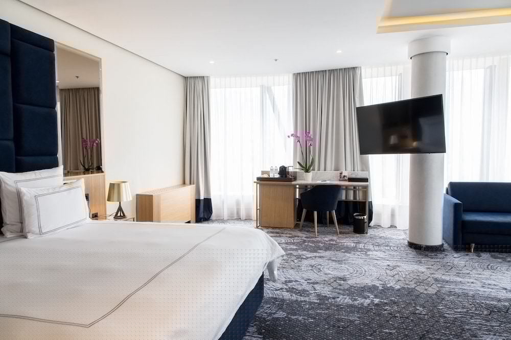 Swissotel Sarajevo 14/65