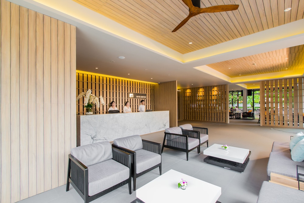 Fifth Jomtien Pattaya 6/83