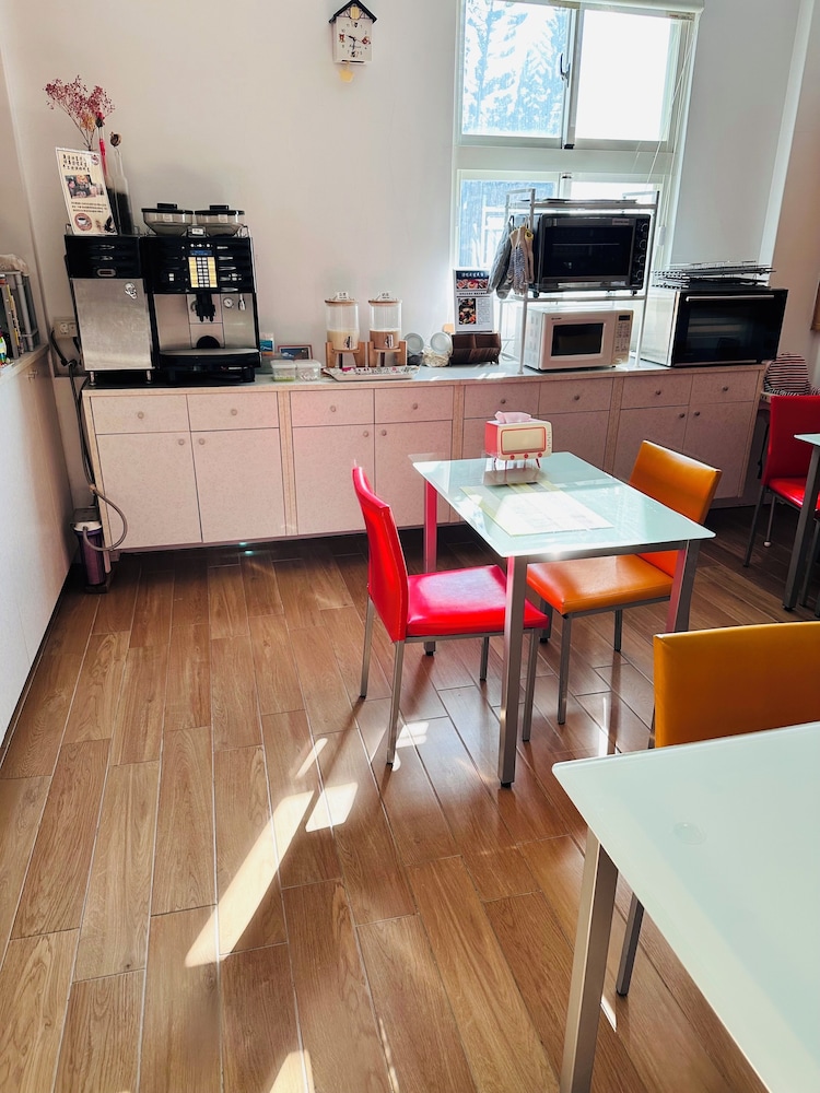 Yurong B&B 33/50